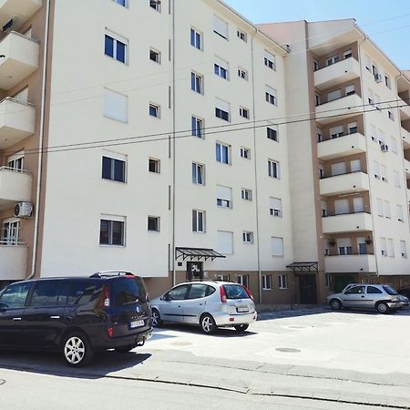 Apartman Vukota 2 Pirot Exterior foto